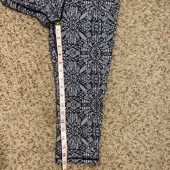 VICTORIA'S SECRET SPORT VSX Women's XS Active Knockout Capri Cropped Leggings - Picture 7 of 9
